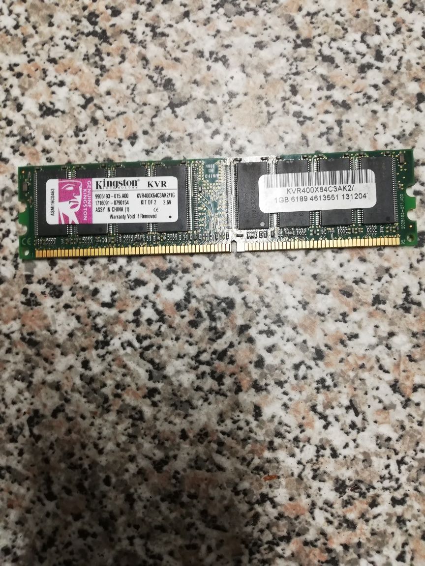 1 GB Memória RAM DR1
