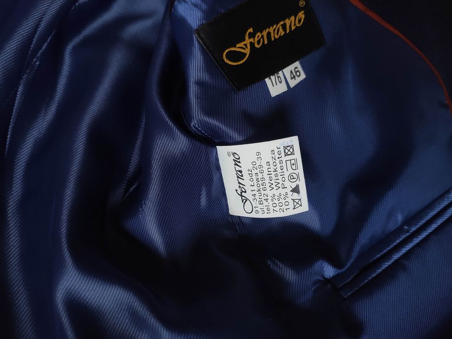 Garnitur męski granatowy w kratkę z wełną Ferrano koszula gratis
