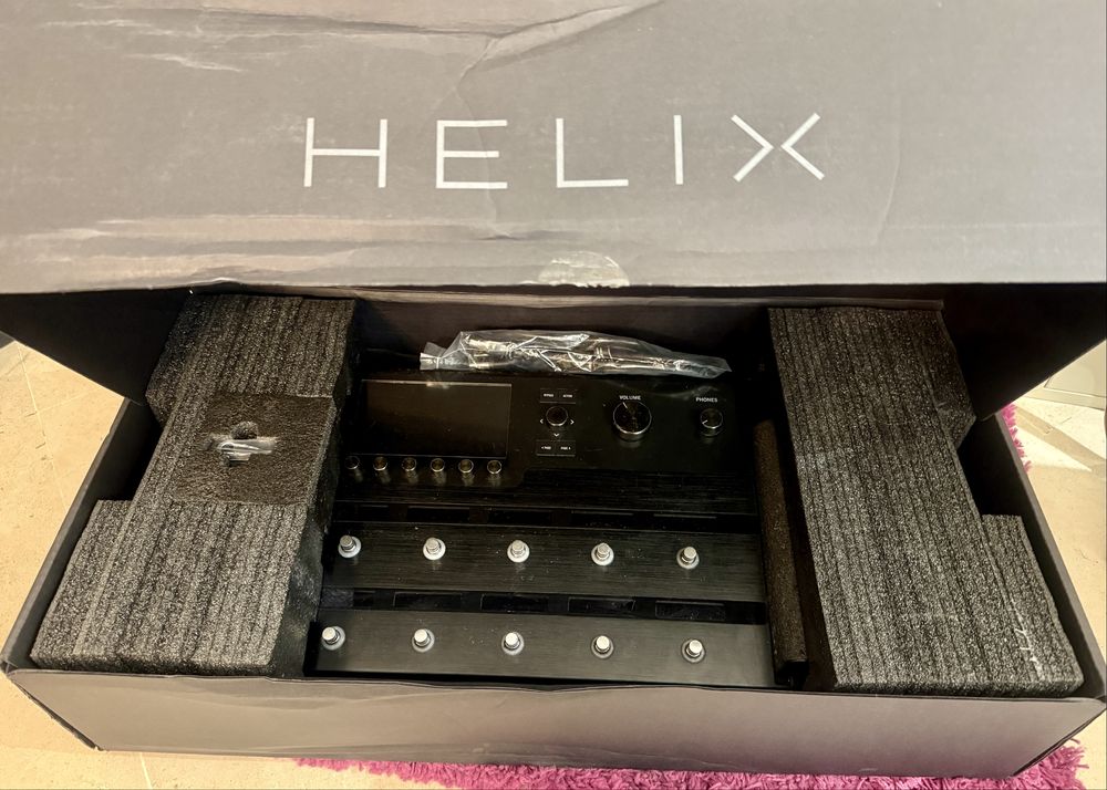 Line 6 Helix Floor