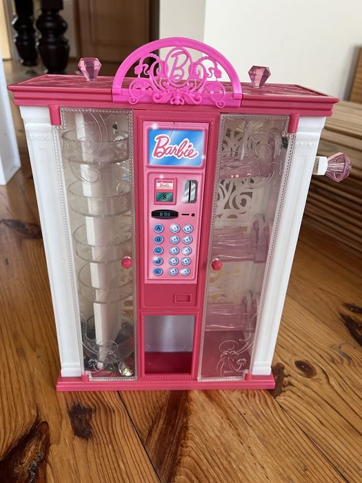 Меблі для Барбі, шафа для Барбі