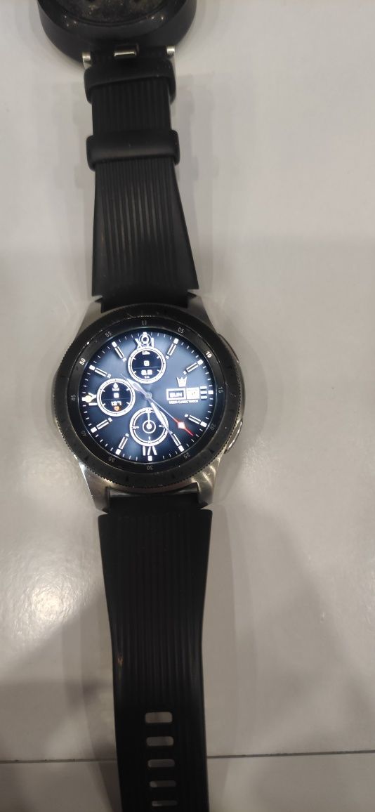 Смарт-часы Samsung SM-R800 Galaxy Watch 46mm Silver