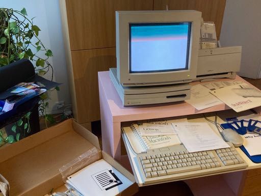Apple Macintosh LC III, monitor e impressora