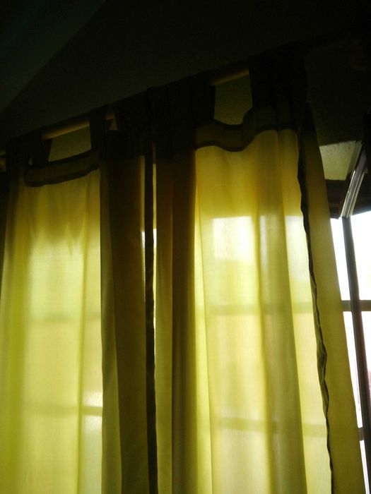 Par de cortinas verde claro