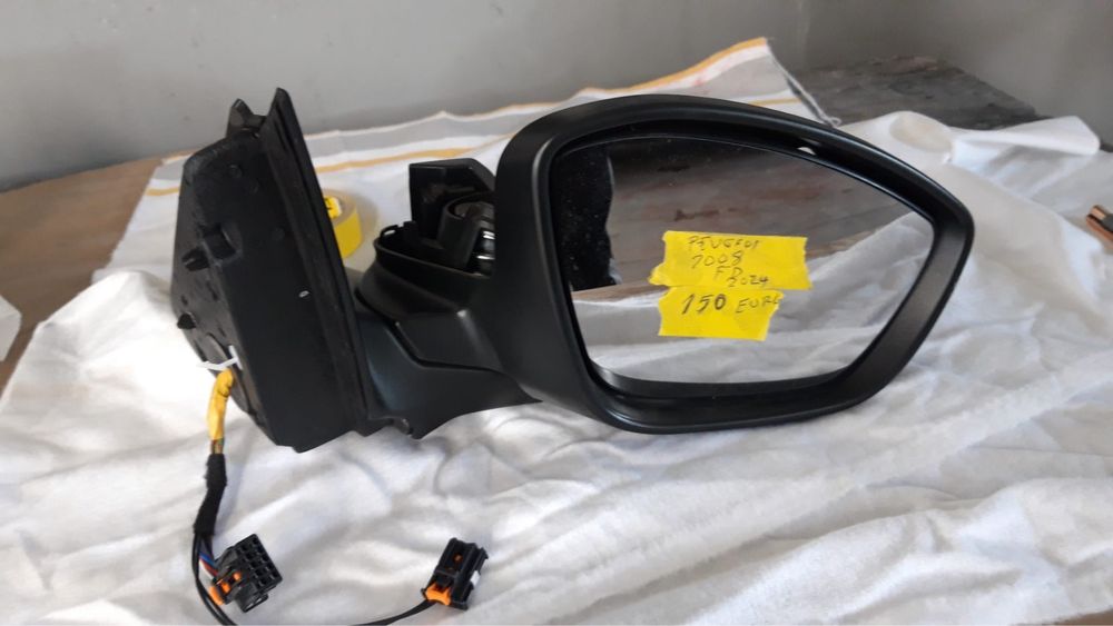 Farol direito de peugeot 2008 modelo 2024