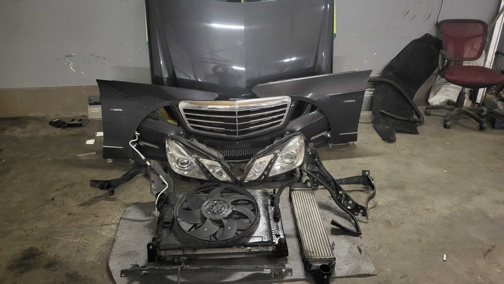 Бампер Фара Капот Крило Радіатор Мерседес E-class W212