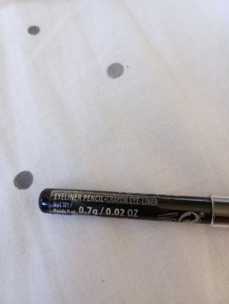 Kredka do cieni konturówka nowa technic