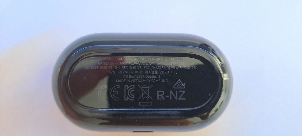 Samsung Buds+ SM-R175

Samsung Buds+ SM-R175
 Galaxy Buds+ (Modelo SM-