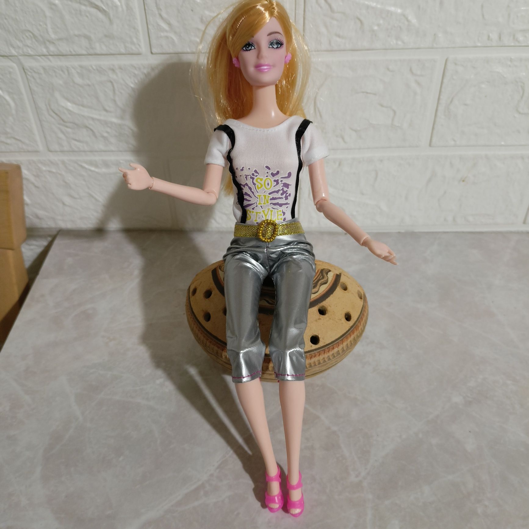 Lalka Barbie ruchome części ciała