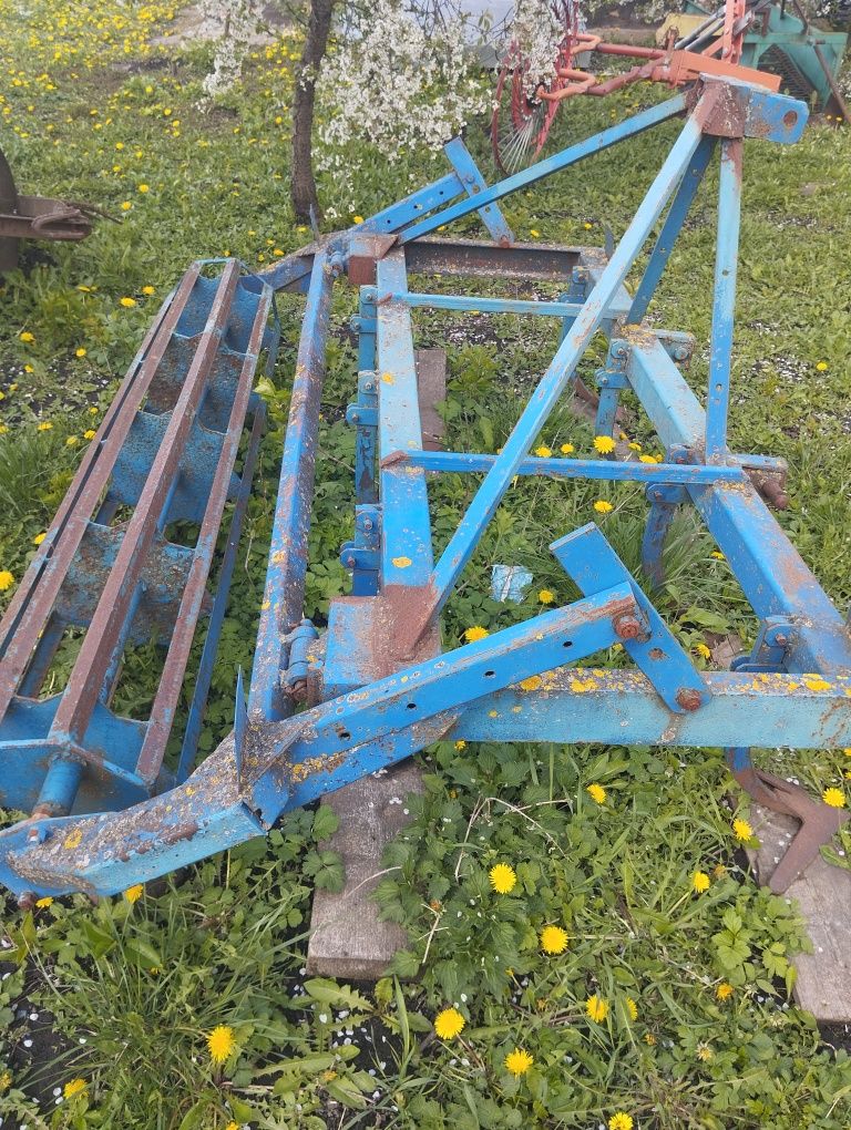 Продам культиватор 2.0м.
