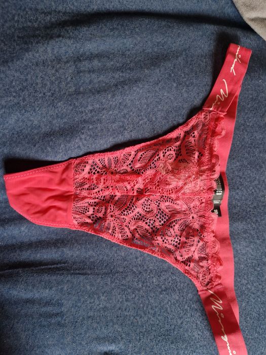 Stringi Missguided 18