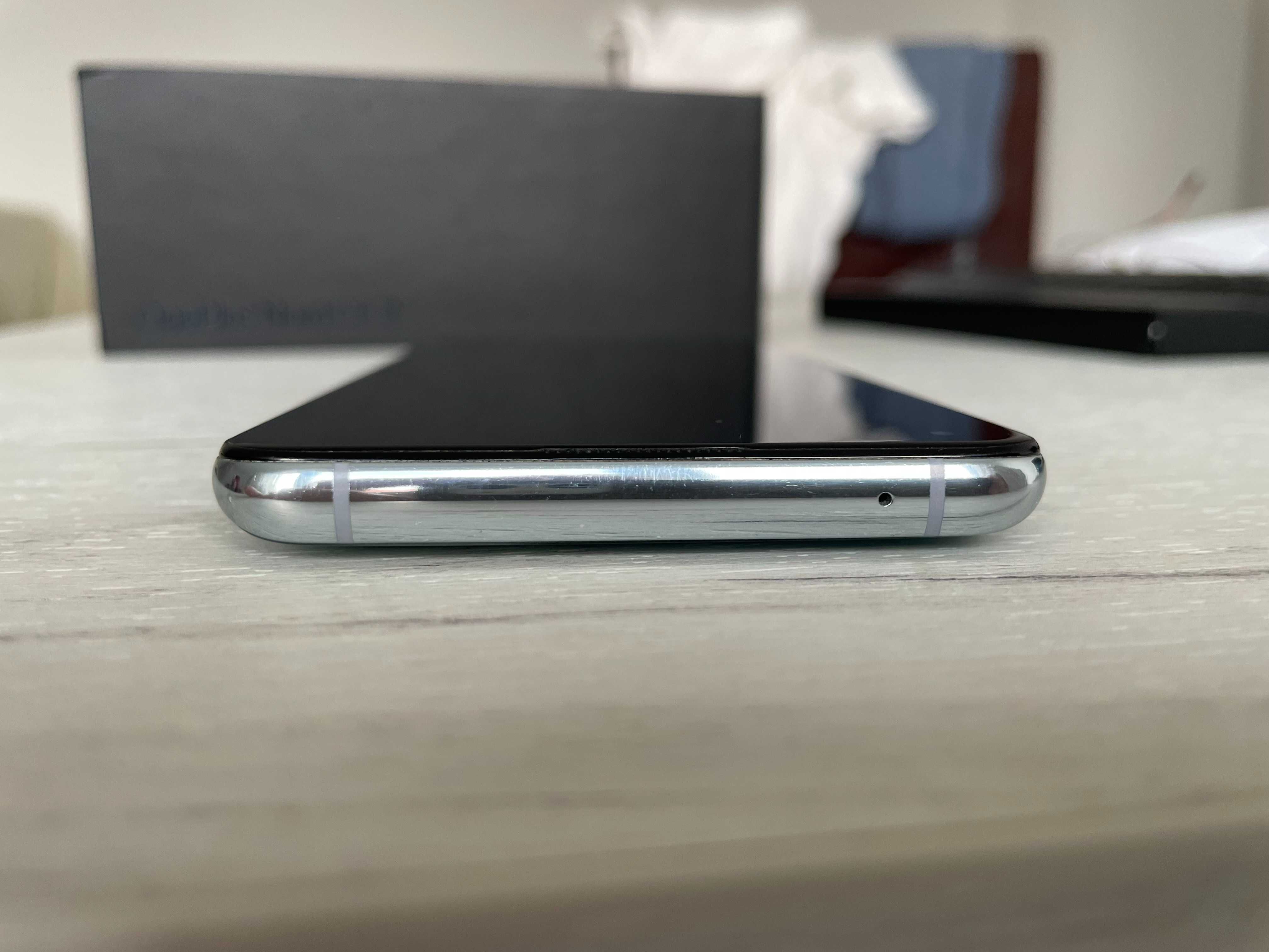 Telefon One Plus 8T stan idealny ! Nowa oryginalna bateria One Plus !