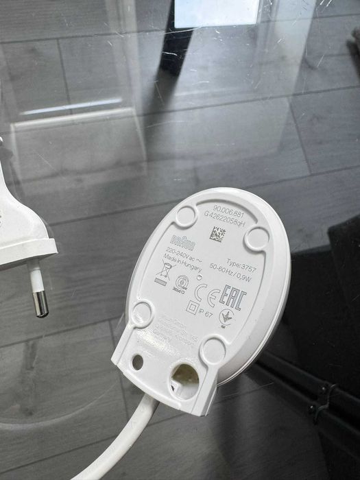 Ładowarka do szczoteczki Brown 3757