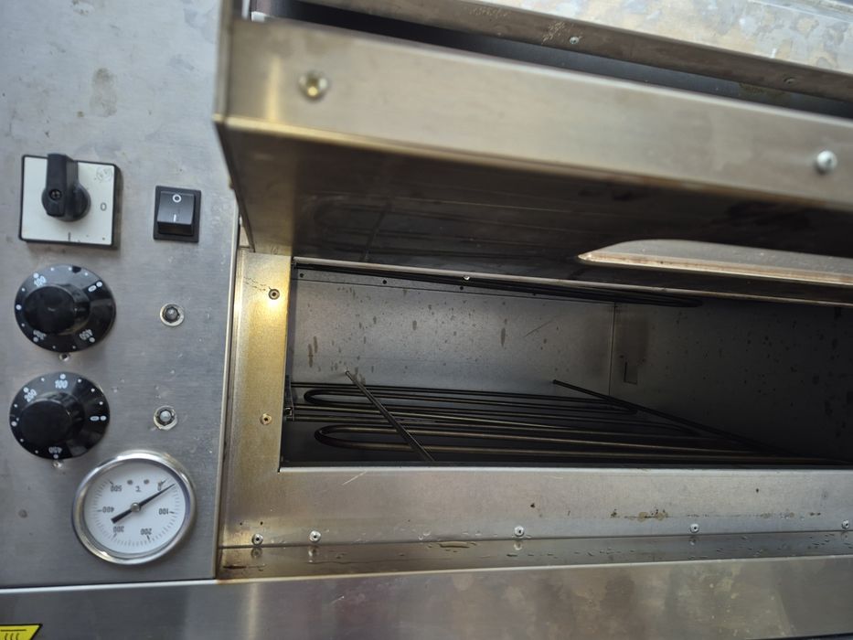 Piec do pizzy Redfox