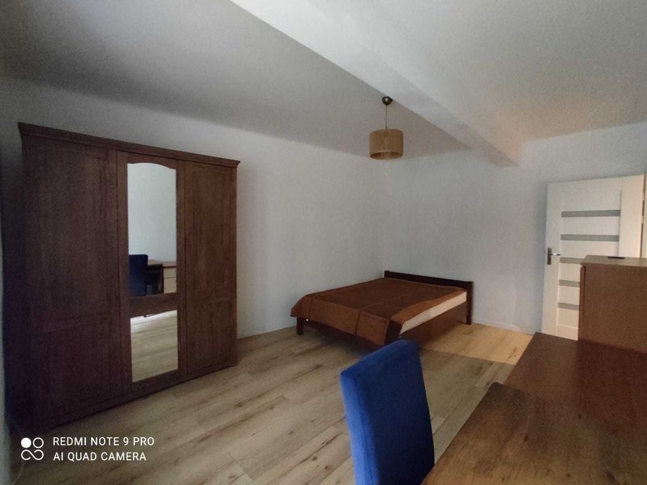 Pokój do wynajęcia w mieszkaniu 3 pokojowym , centrum Katowic