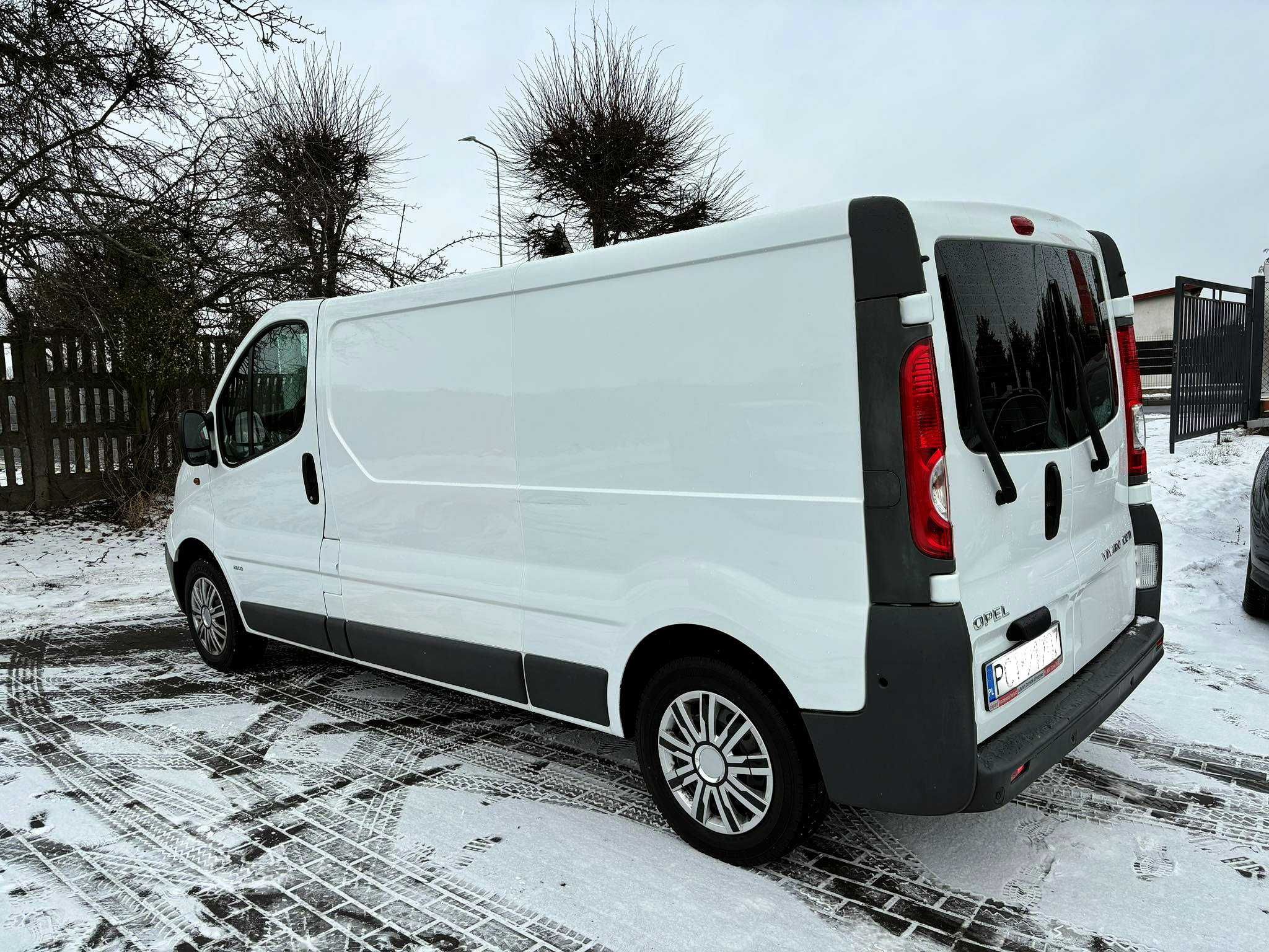 Samochód dostawczy Opel Vivaro L2H1