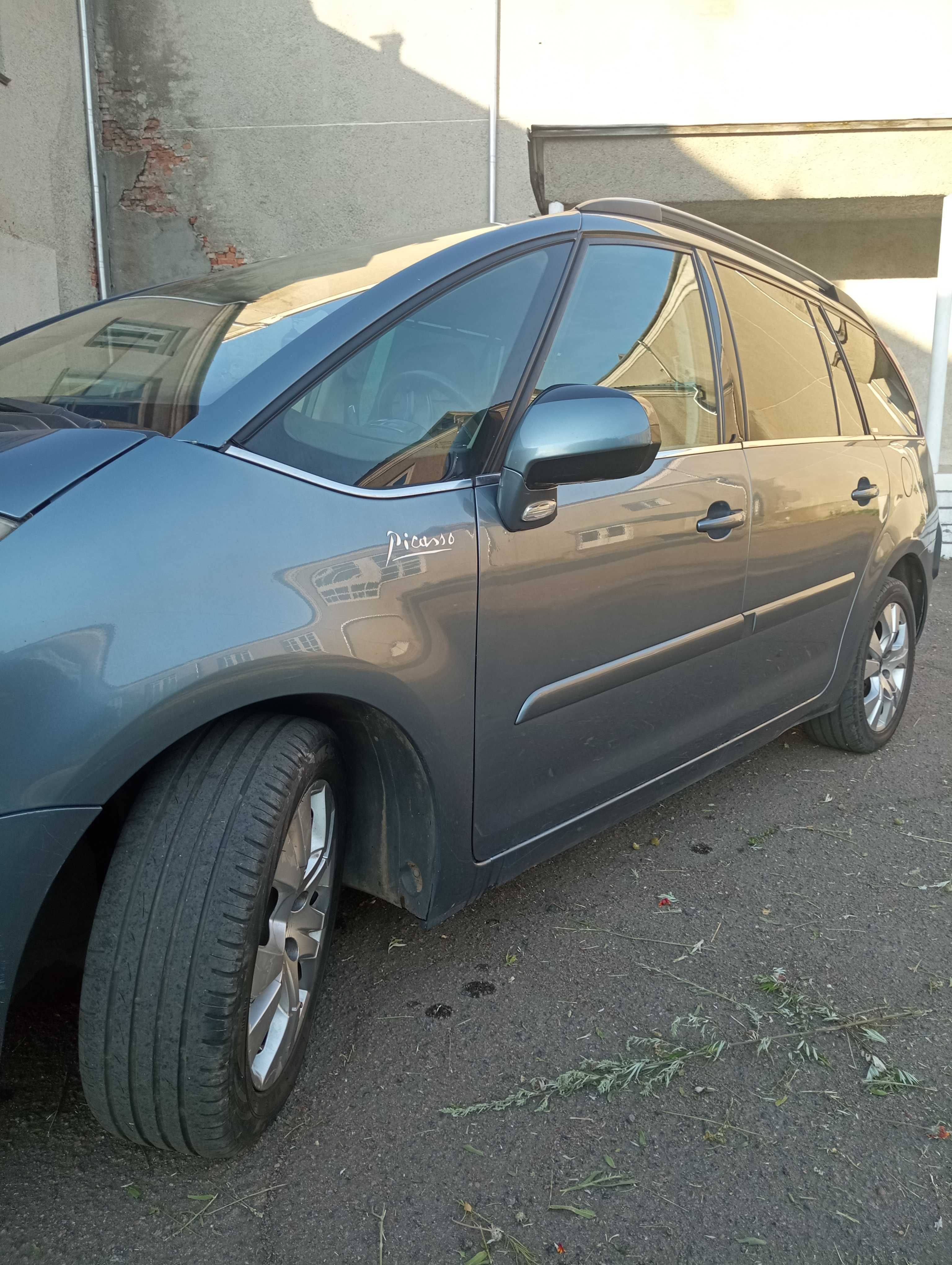 Продам Citroen Grand C4 Picasso