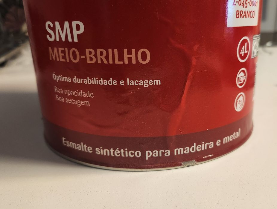 Robbialac Esmalte Sintético para madeira e metal