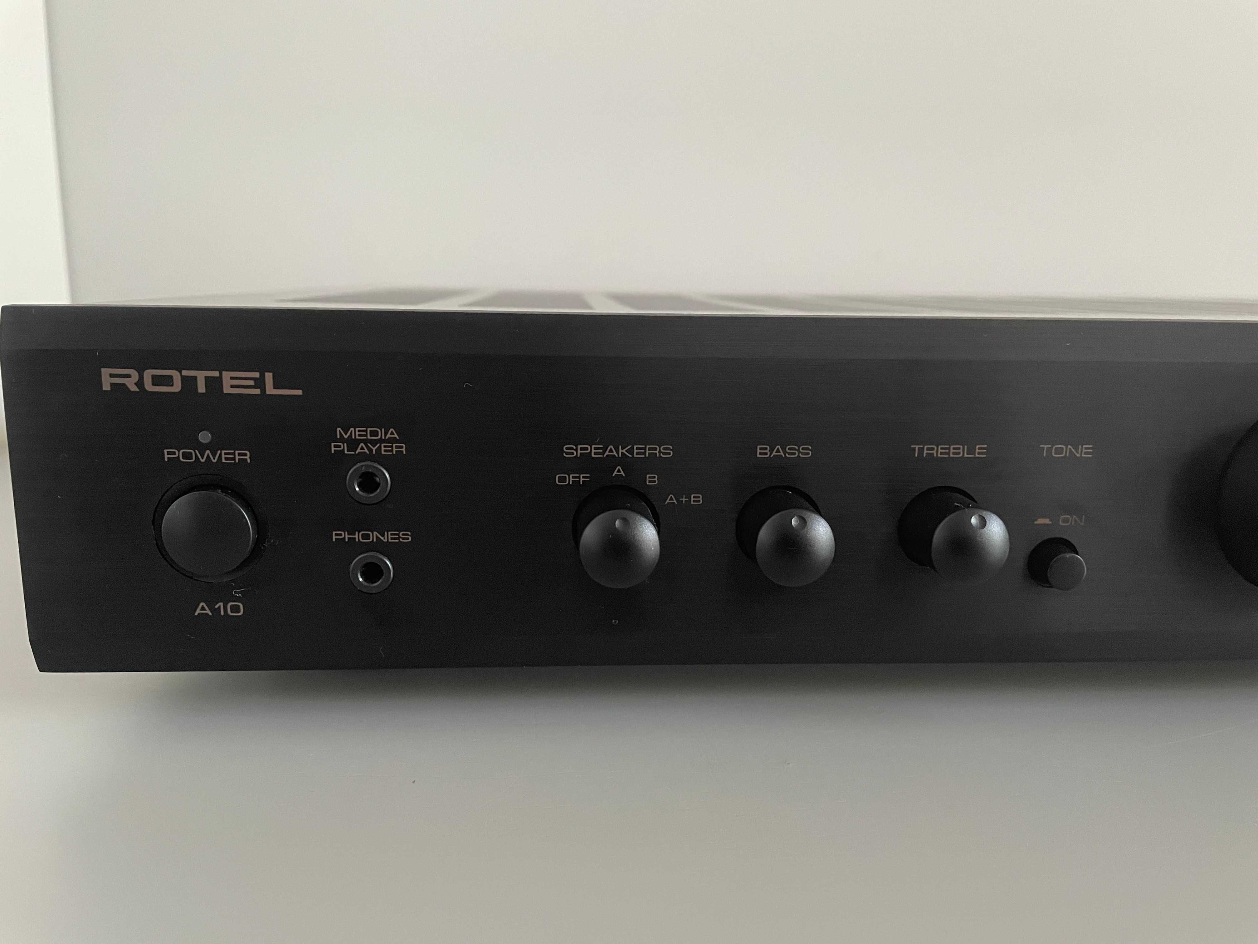 Wzmacniacz Rotel A10