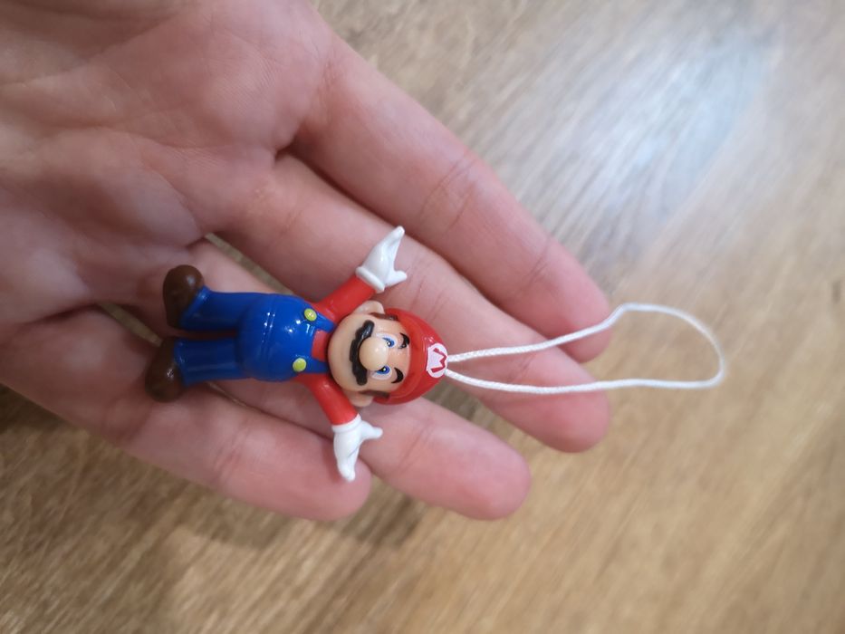 Super Mario Kinder Joy figurka