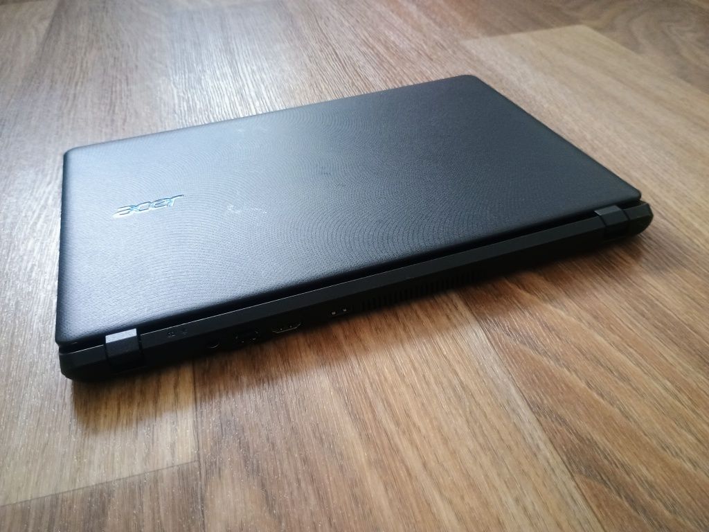 Ноутбук Acer ES1-311