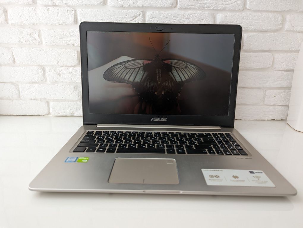 Ноутбук ASUS VivoBook Pro 15