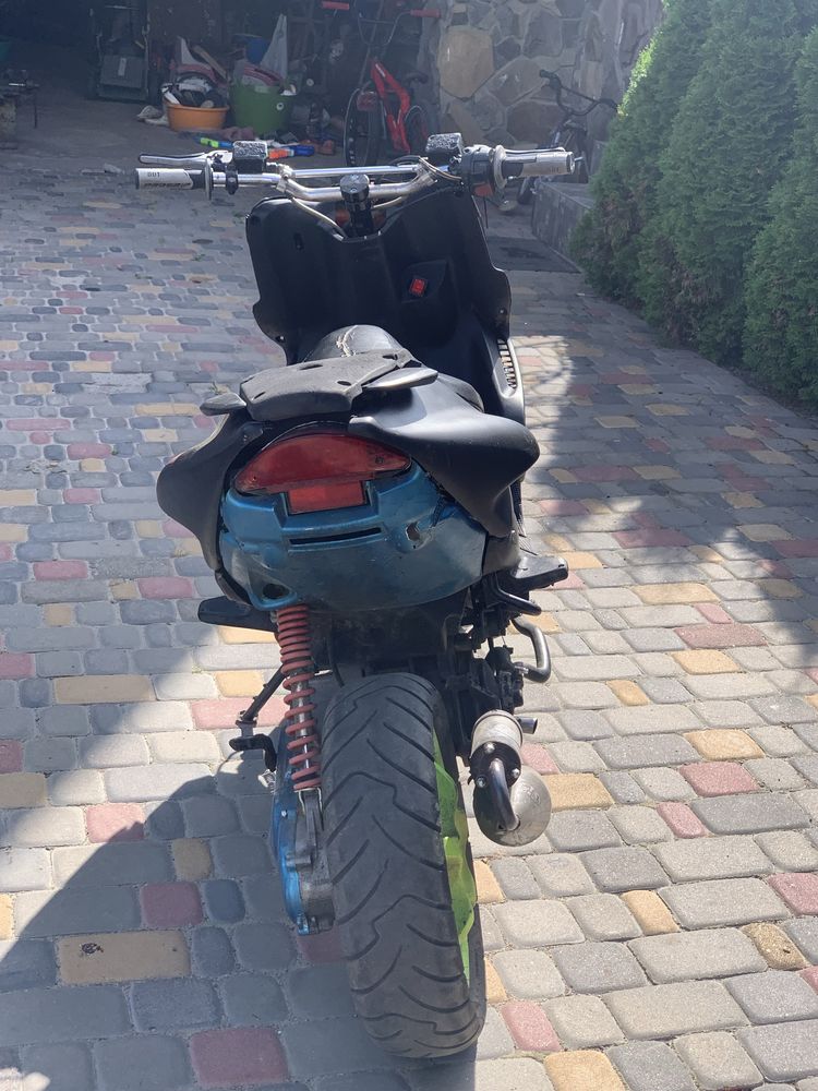 Yamaha aerox (bws slider jog aprillia mbk)