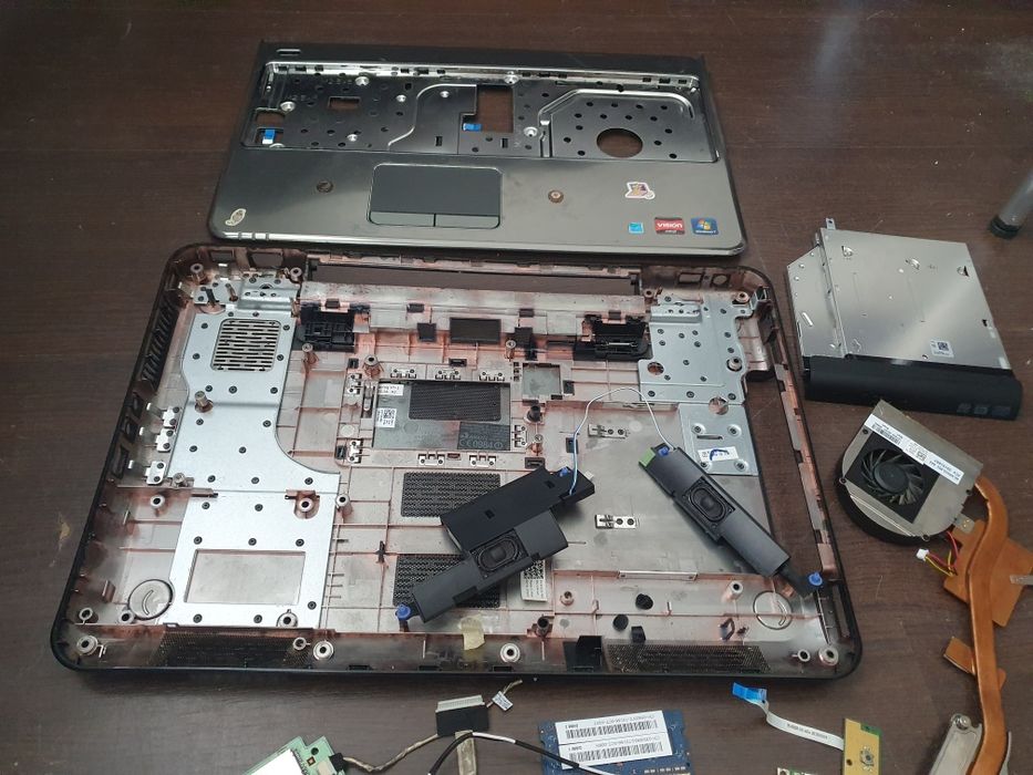 Запчасти дисплей ноутбука dell M5010 матрица дисплей