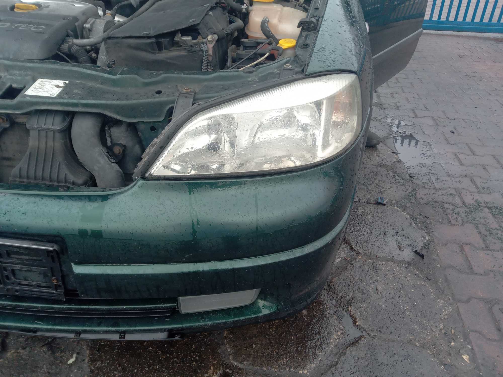 Lampa przednia lewa Hella OPEL Astra G EU