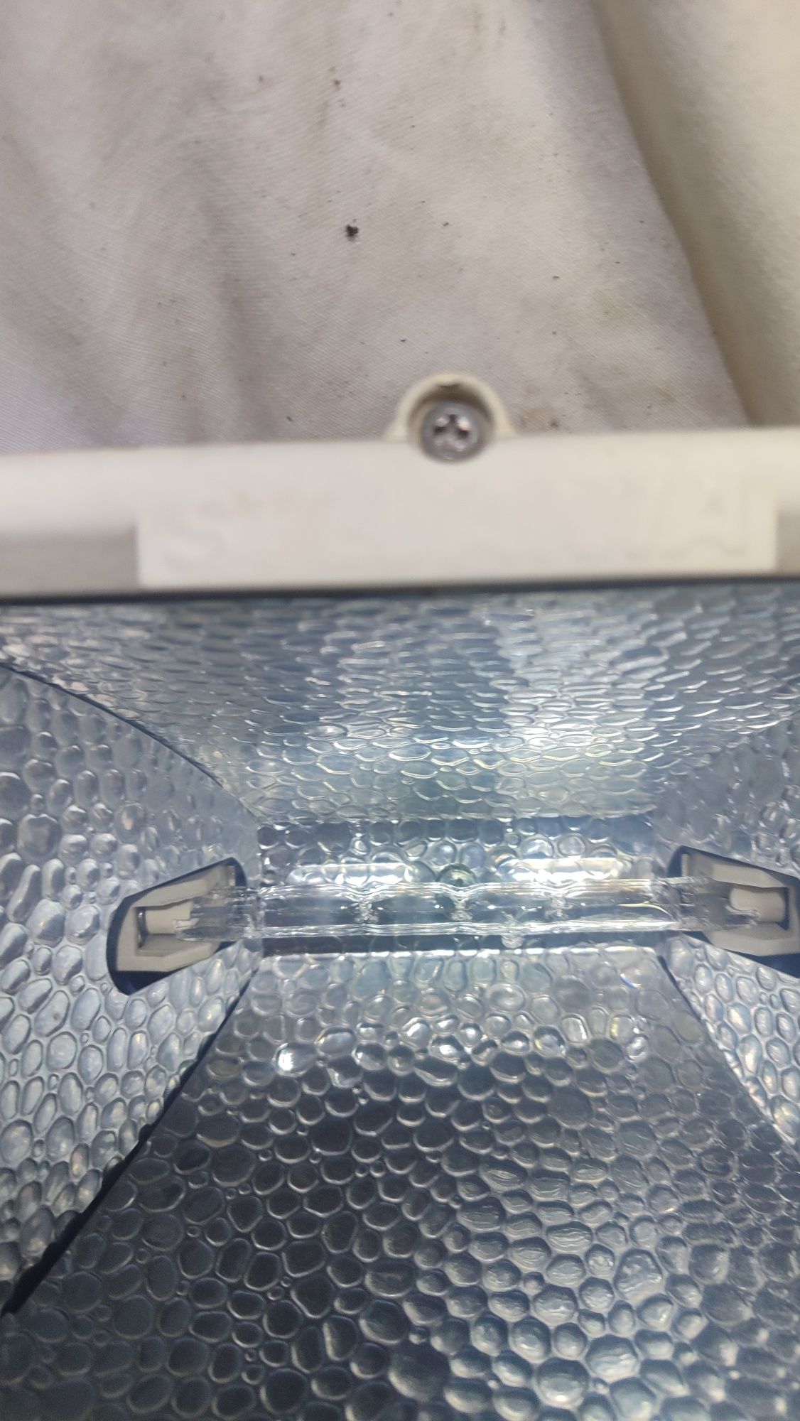 Halogen zewnętrzny marki sylvania 500 w