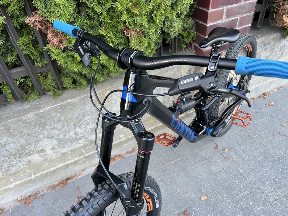 Canyon Torque CF8 2022 M 27.5” Carbon- Rower Enduro, Jibber