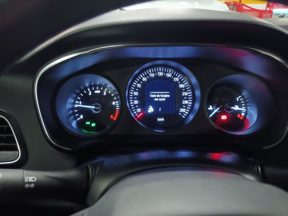 Empresa  tvde com viatura