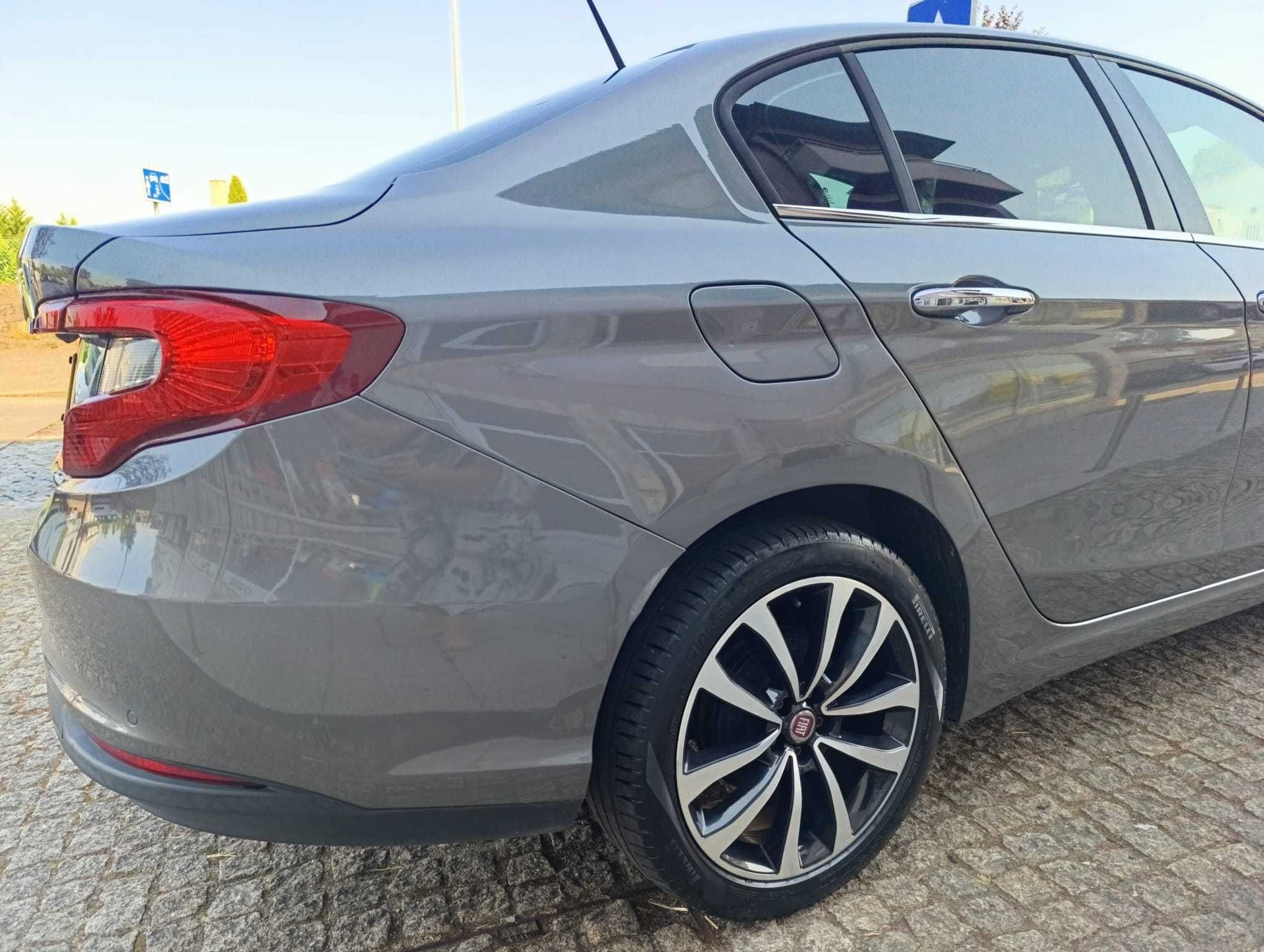 Fiat Tipo berlina Full-Extras