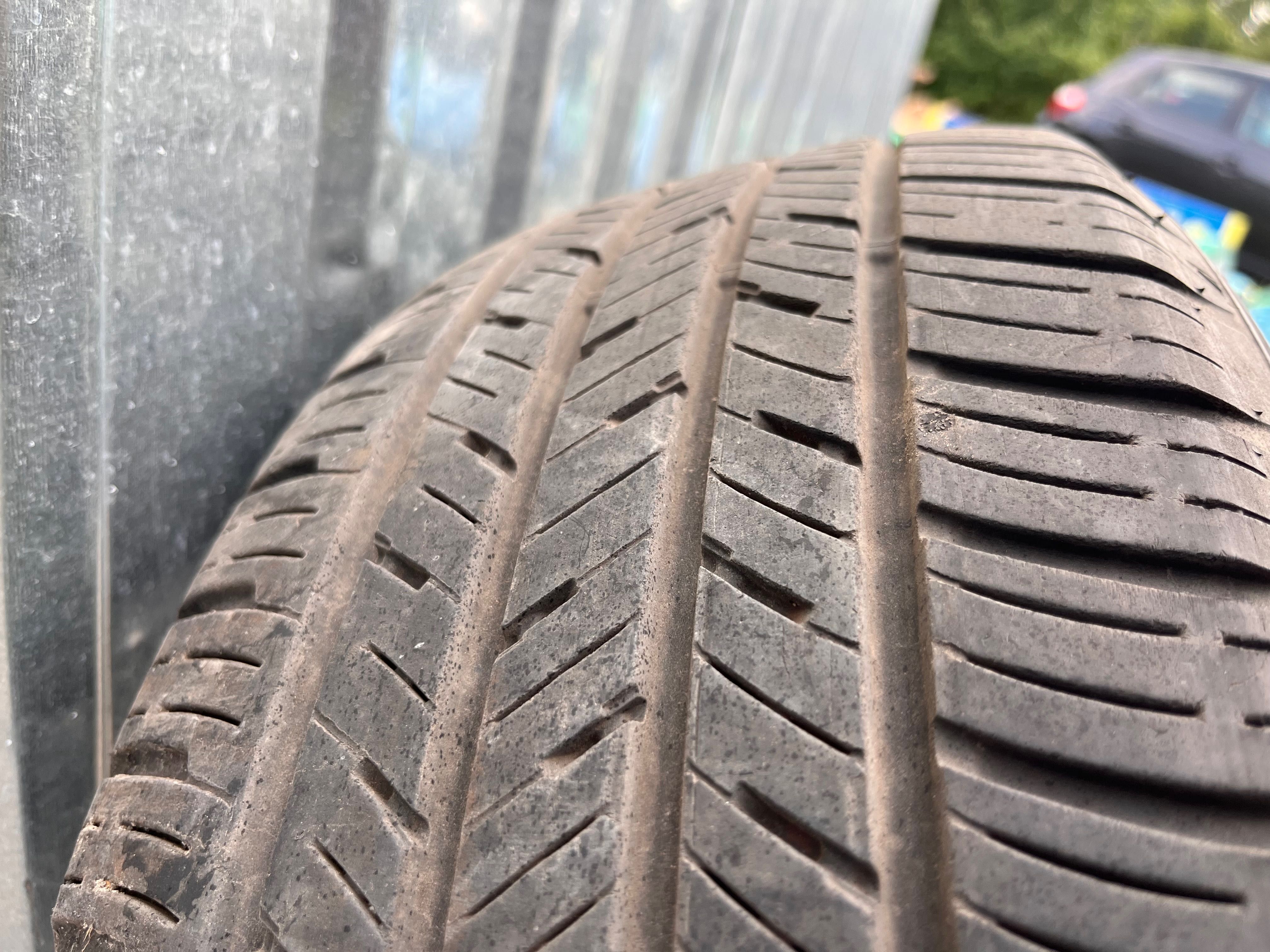 Opony całoroczne Falken Sincera 215/60 R17