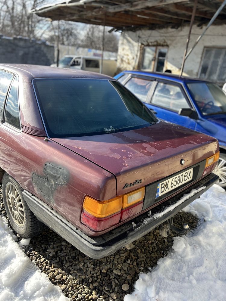 Audi 100 седан