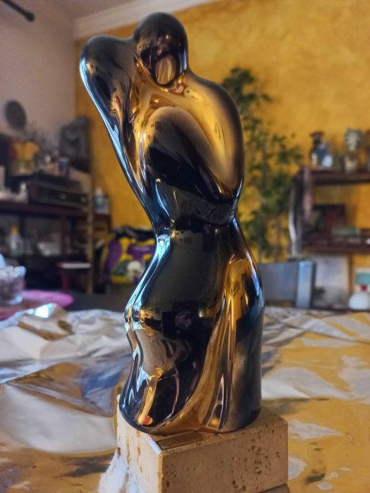 Estátua "Os Amantes" Ouro de ley e metais preciosos. Vintage Galos.
