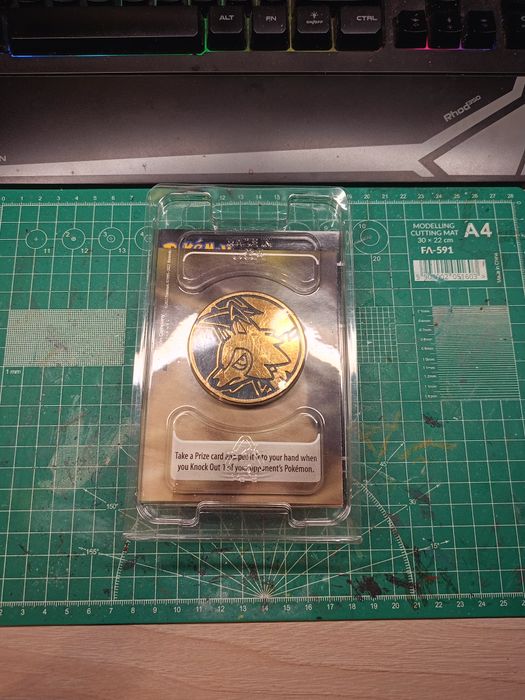 Pokemon tcg battle deck lycanroc v