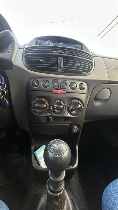 FIAT PUNTO 1.2 Gasolina | 2000 | 209.000 KM- LEIA O ANÚNCIO