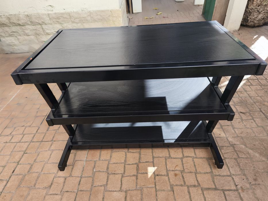 Móvel Standesign para Hi-Fi / TV – Madeira e metal – Estilo moderno