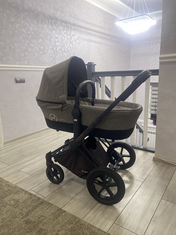 Cybex priam  grey