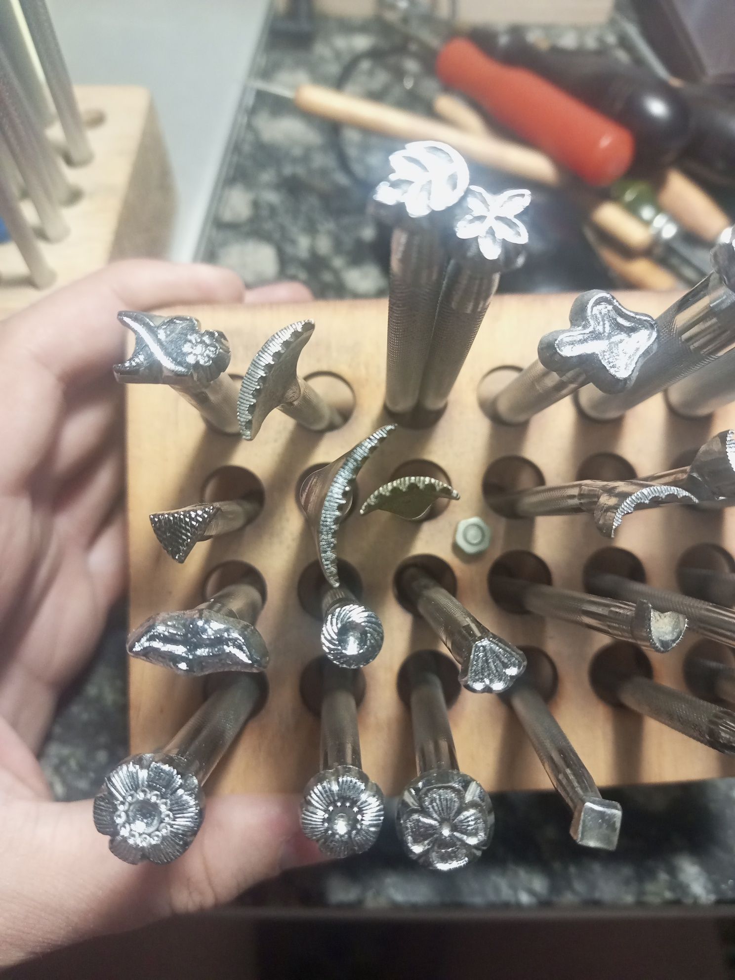 Штампи для тиснення шкіри (craftool, craftool co.)