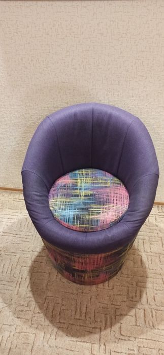 Продам кресло пуф, изготавливалось по индивидуальному заказу.