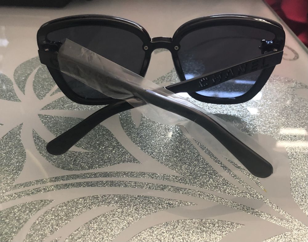 Okulary przeciwsloneczne Chanel czarne Nowe