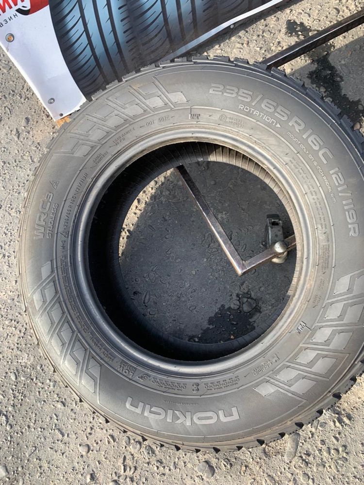 Шини 235/65 R16C Nokian зима 2021 рік 8/7,5 мм