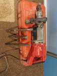 Młot wyburzeniowy milwaukee 900 K