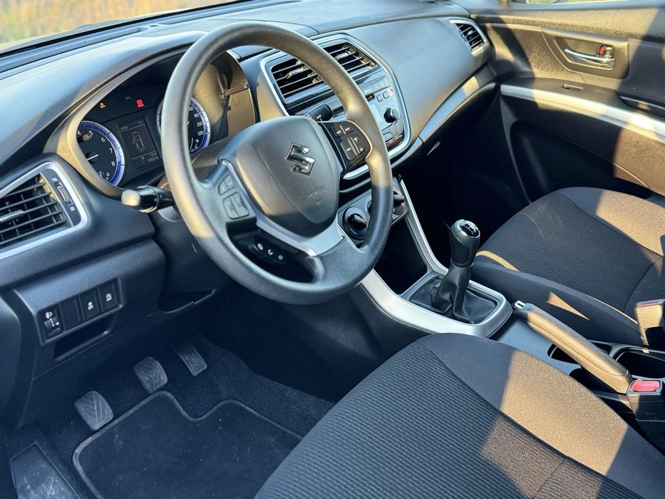 Suzuki Sx4 S-CROSS 1.0 benzyna 2020r. 9800km