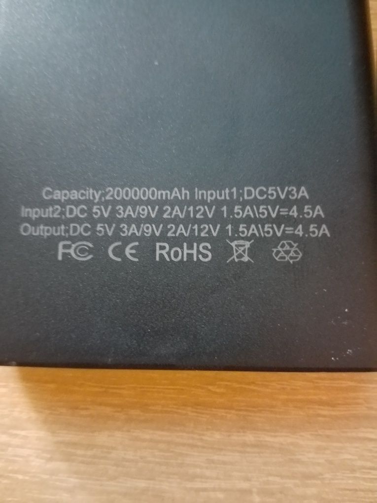 Продам Power Bank 200000 mAh 120 W.