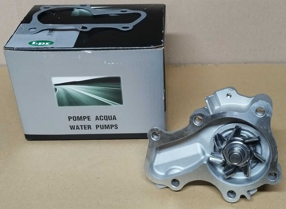 Помпа • Mitsubishi Lancer 9 • Насос водяной • LPR • 4G18 1,6 л.