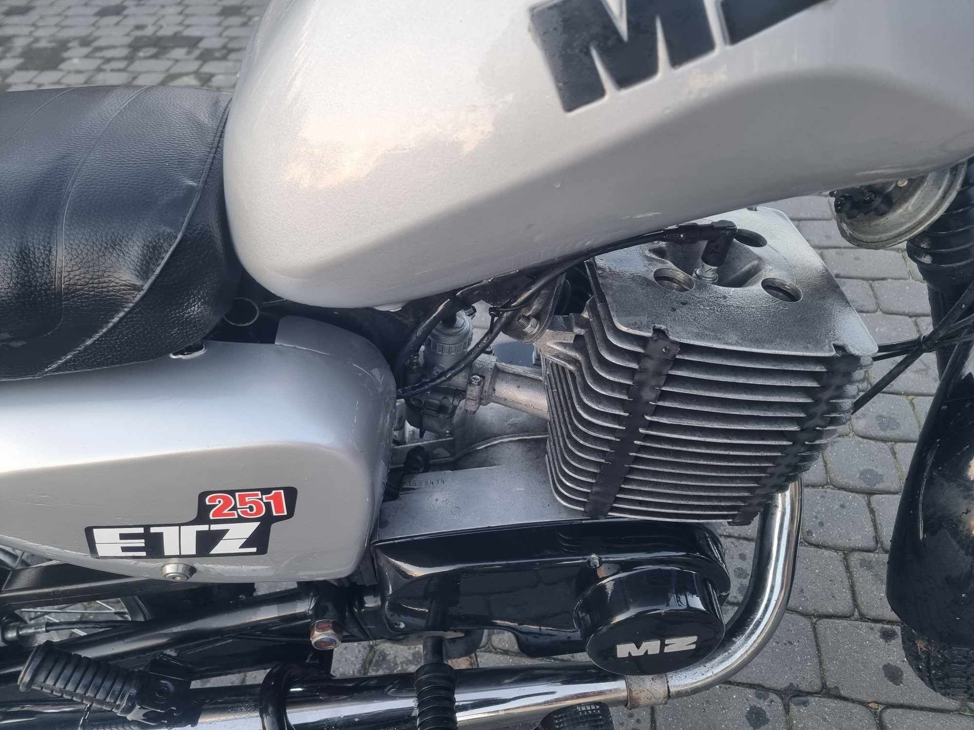 MZ ETZ 251 Motocykl