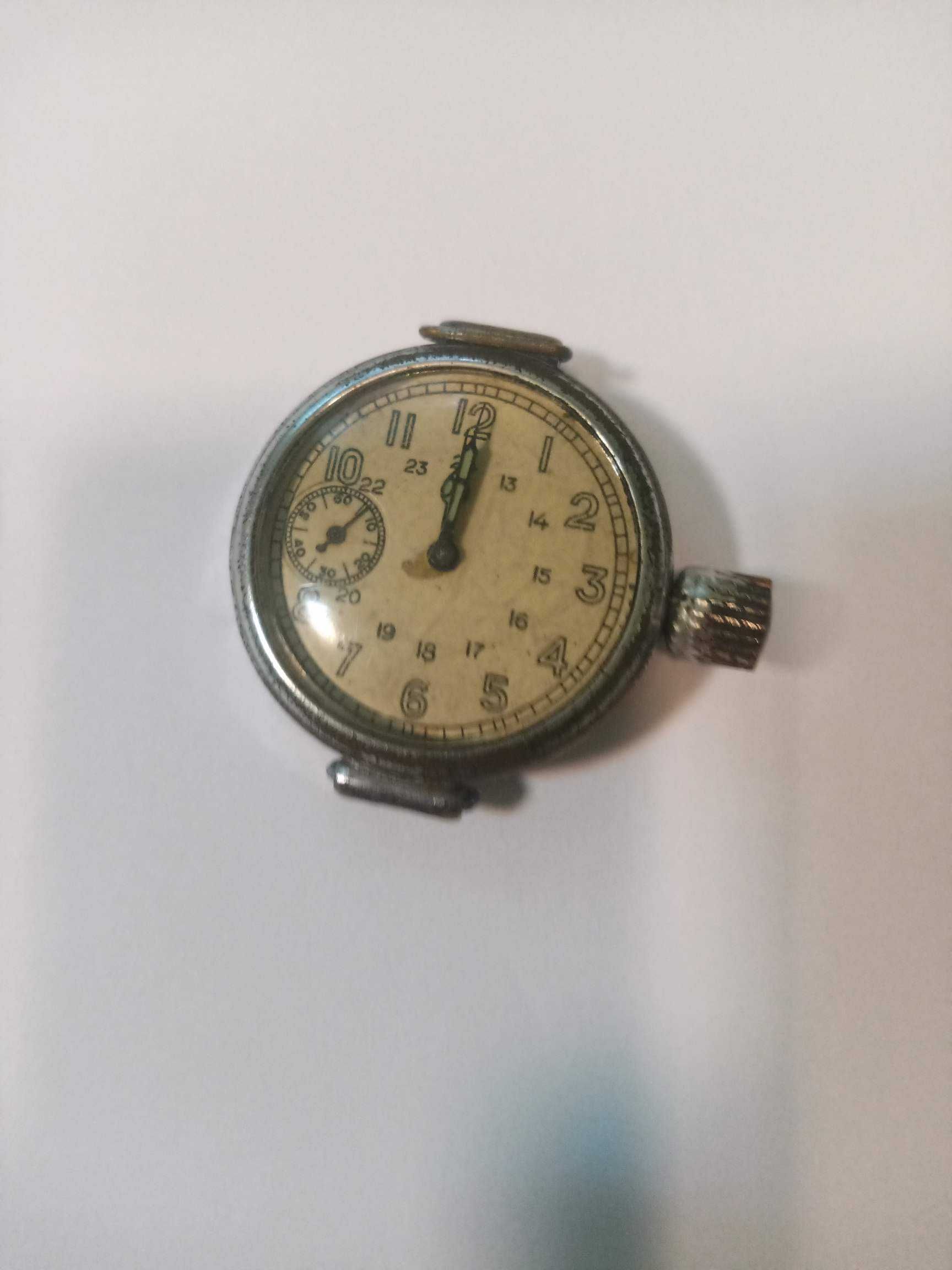 Часы с дарственной надписью 1947 года