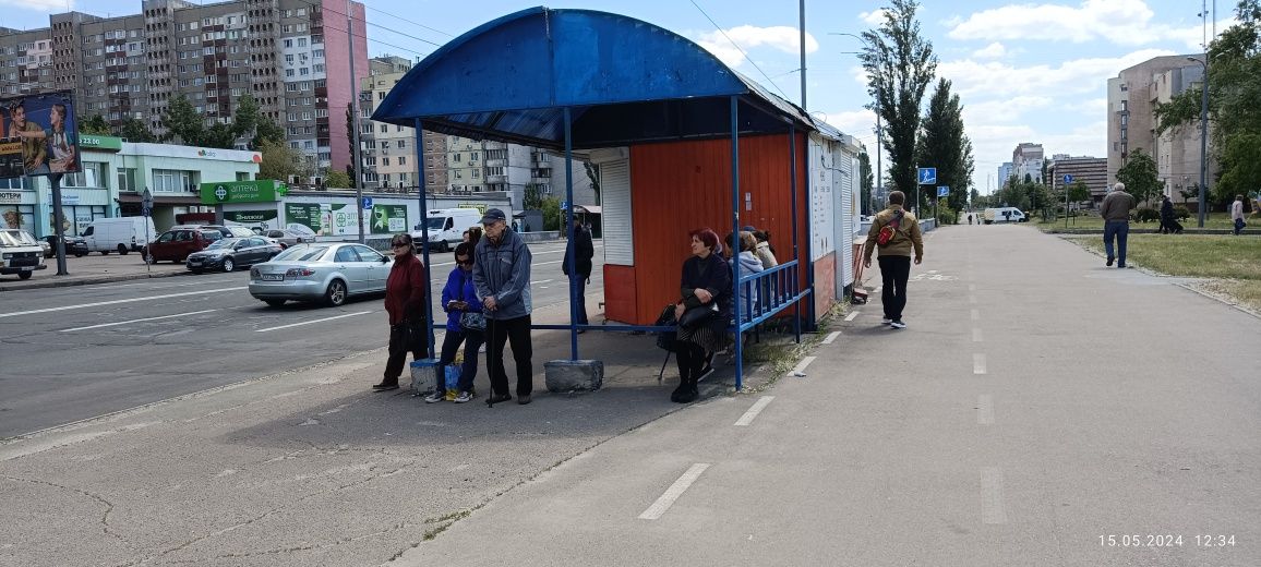 Зупинковий комплекс, Флоренція к-тр, парк Розваг. Рейгана 19